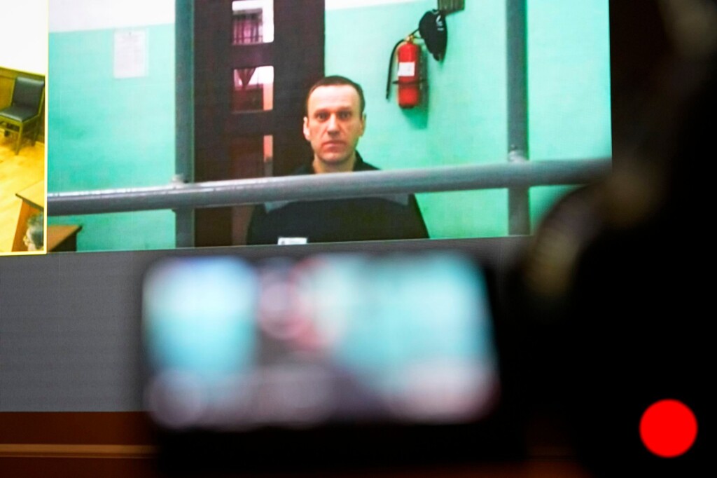 Court Dismisses Navalny’s Appeal Against Lack Of Access To Writing Materials In Prison