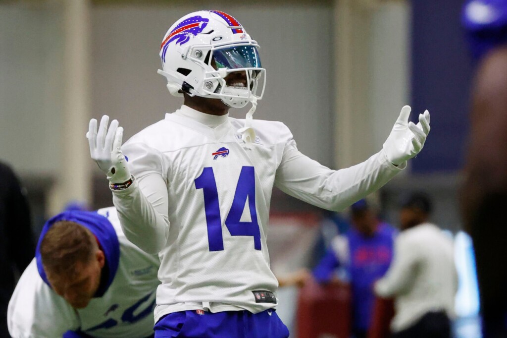 Diggs Returns To Bills’ Practice