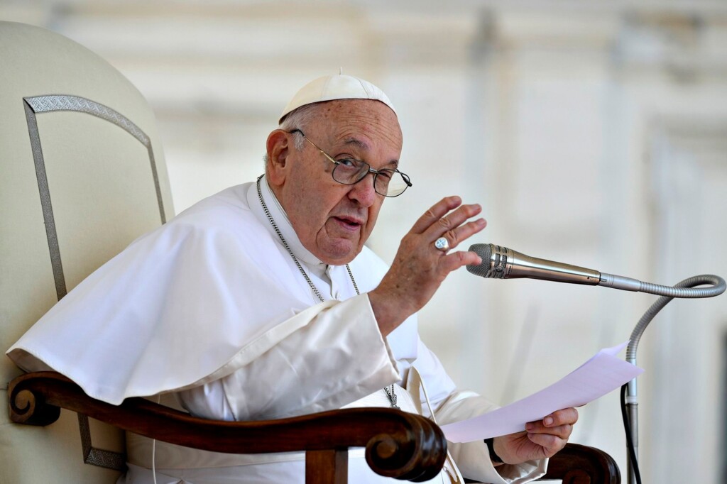 Pope Francis To Have Abdominal Surgery And To Stay In Hospital For Several Days