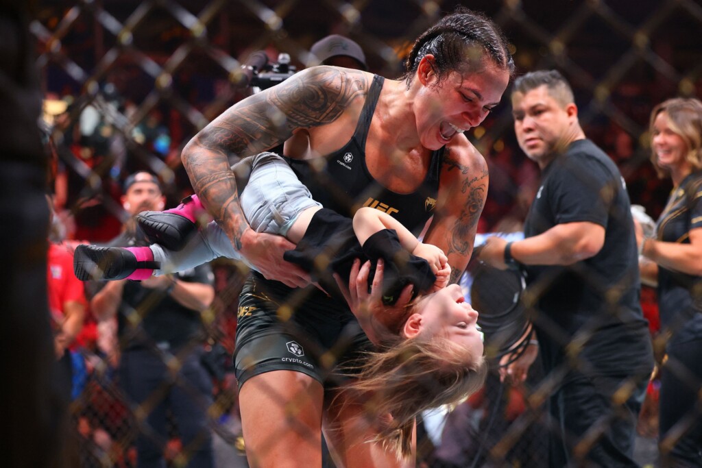 Nunes Retains Bantamweight Belt, Calls Time On Glittering Career