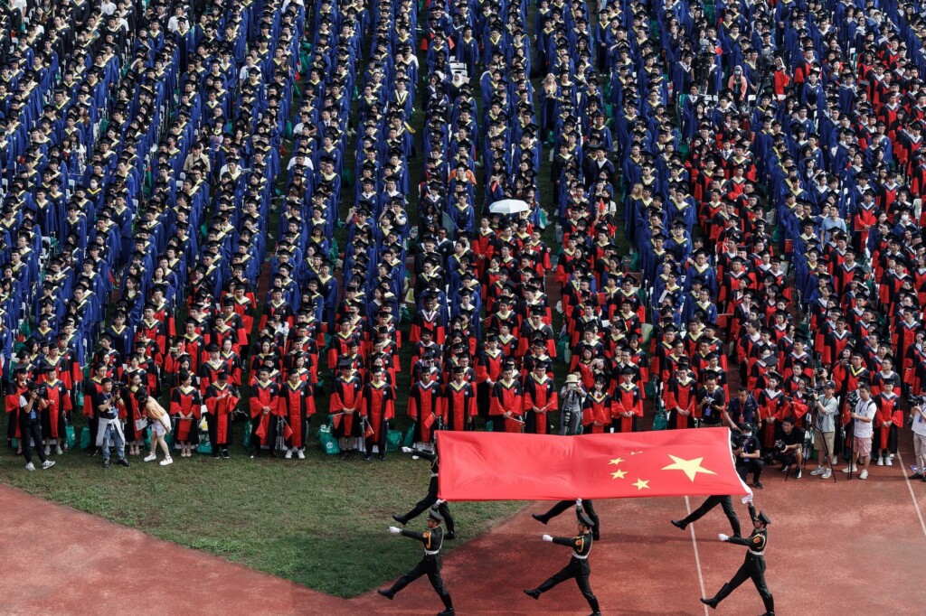 Why Chinese Students Are Taking Graduation Photos Looking ‘more Dead Than Alive’