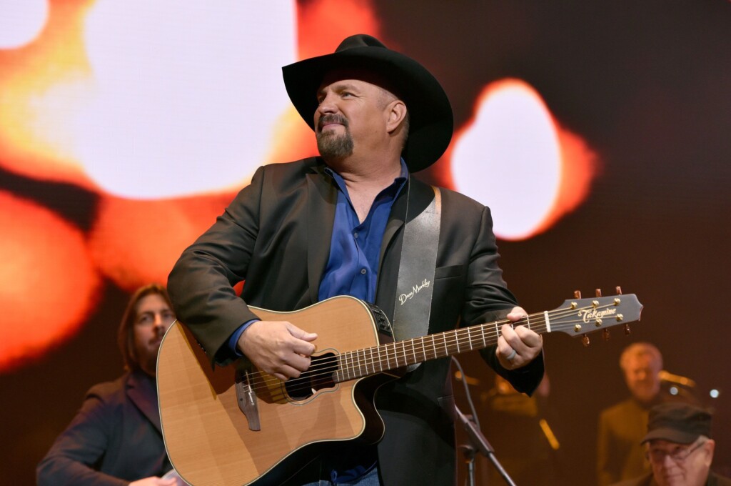 Garth Brooks Will Offer ‘every Brand Of Beer’ At His New Bar, And Doesn’t Care What Anyone Thinks