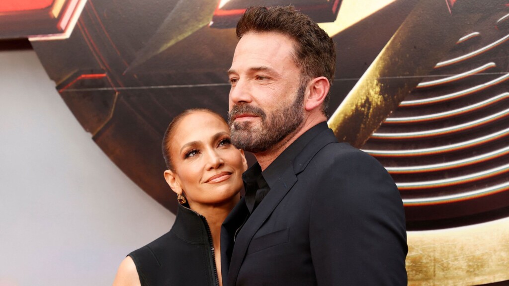 Ben Affleck’s Abs Put On Display By Jennifer Lopez In Wild Father’s Day Tribute