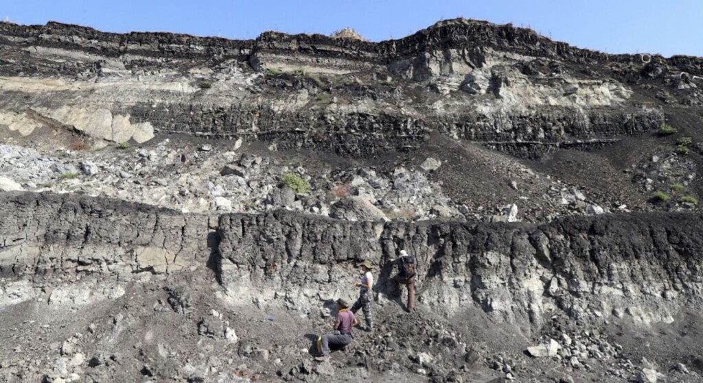 Newly Discovered Stone Tools Drag Dawn Of Greek Archaeology Back By A Quarter Million Years