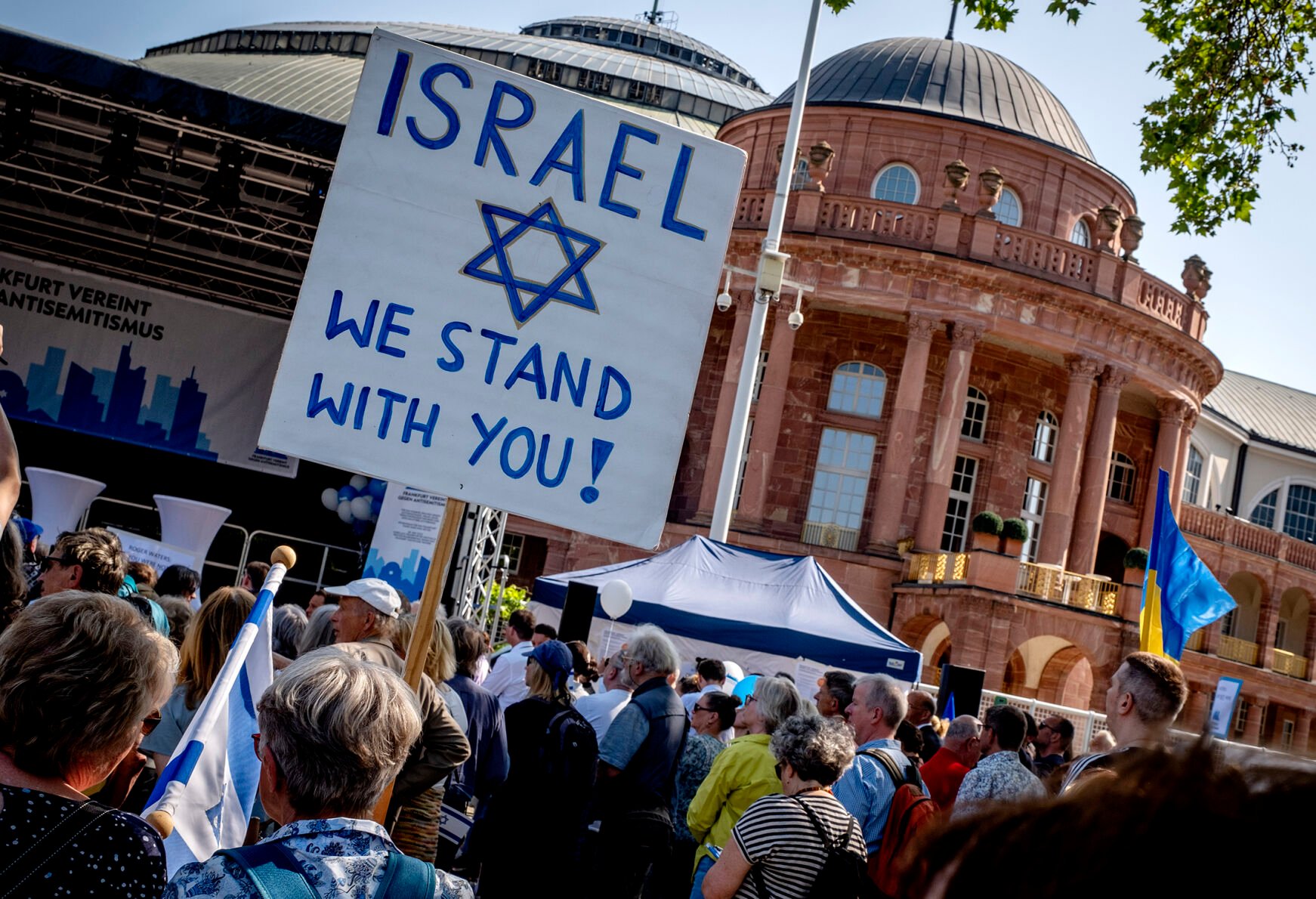<p>People demonstrate against a concert later Sunday of former Pink Floyd musician Roger Waters at the Festhalle in Frankfurt, Germany.</p>
