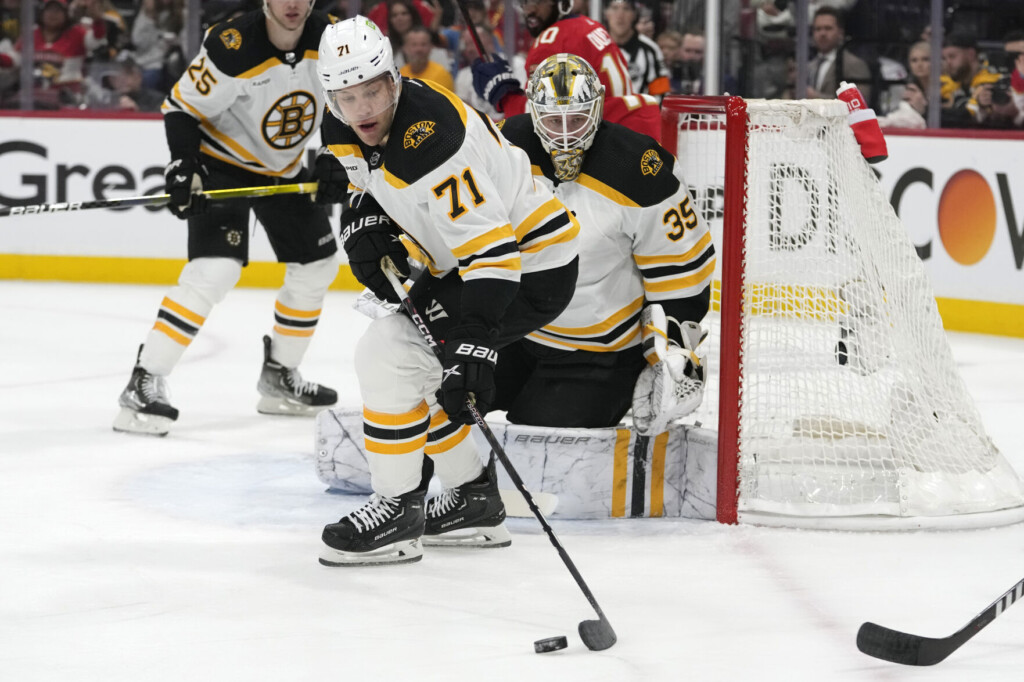Blackhawks Get Hall In Multiplayer Deal With Bruins