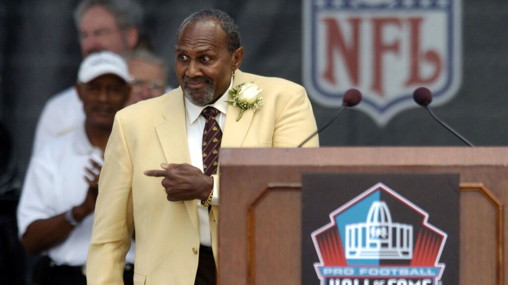 Bob Brown, Hall Of Fame Offensive Lineman In Pro And Collegiate Football, Dies At 81