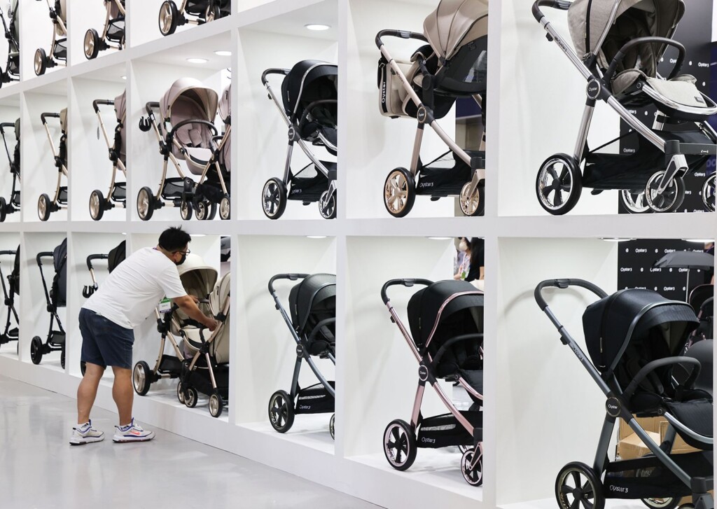 In Country With World’s Lowest Fertility Rate, Doubts Creep In About Wisdom Of ‘no Kids Zones’