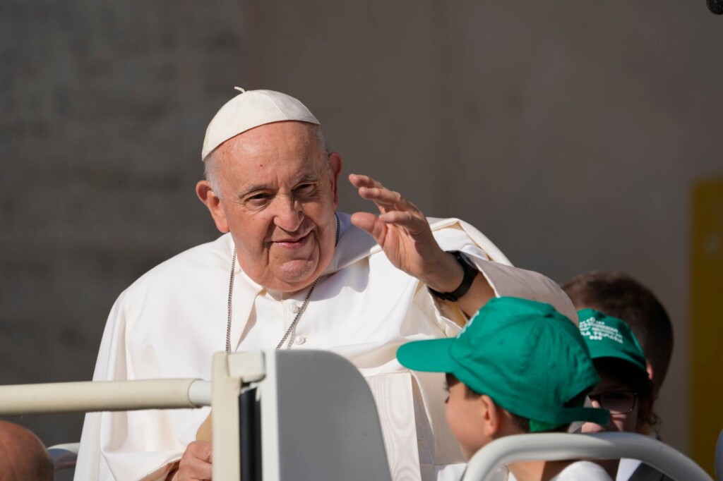 Pope Francis Has Scar Tissue Removed, Hernia Repaired During 3 Hour Abdominal Surgery