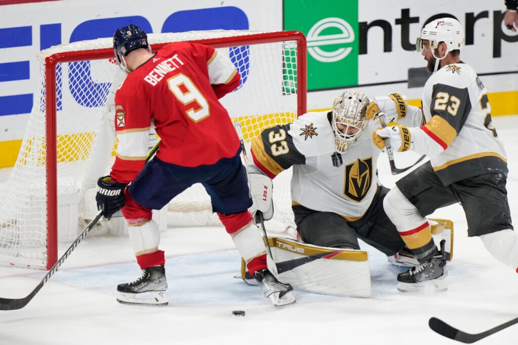 Golden Knights Hold Off Panthers 3 2, Move Win From Stanley Cup Title