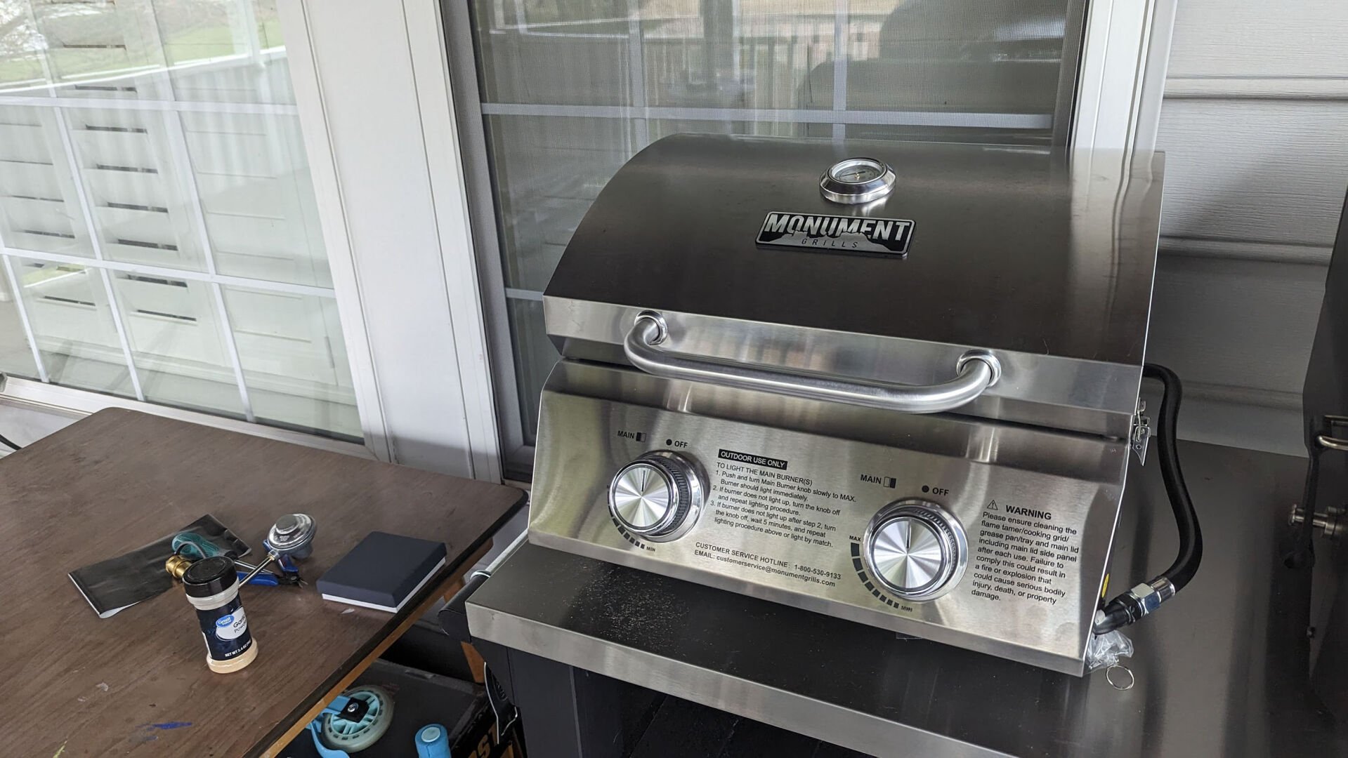 <p>The Monument Grills Tabletop Propane Gas Grill is the best compact gas grill. (Handout/TNS)</p>