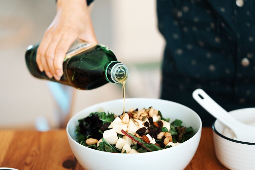A Daily Dose Of Olive Oil Could Lower Risk Of Dying From Dementia, Research Finds
