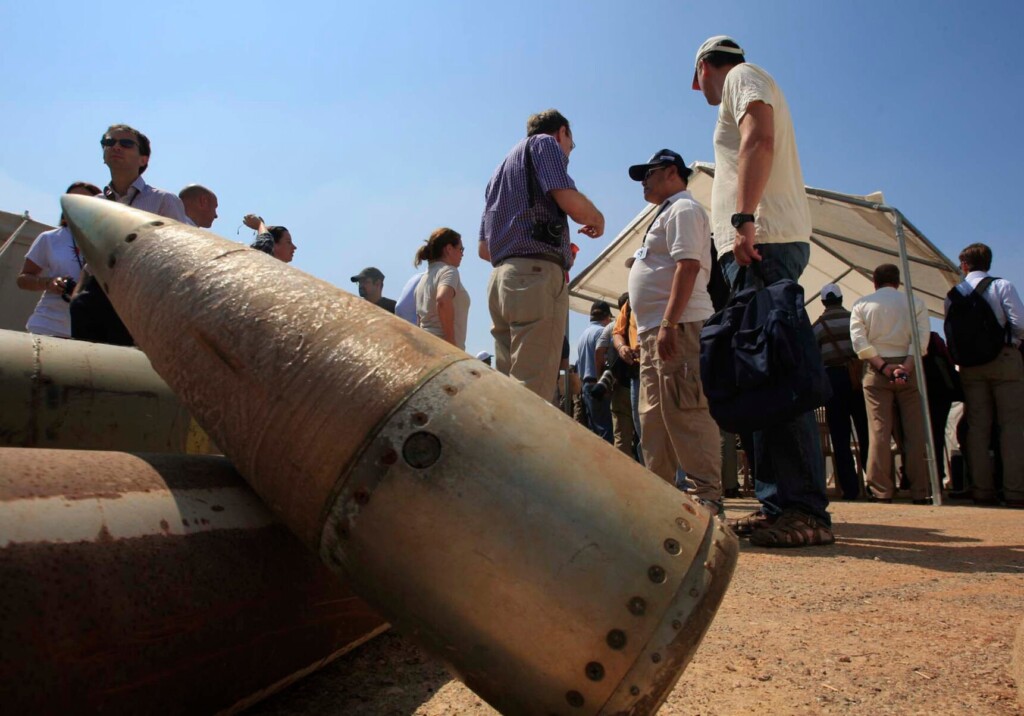 The Us Will Provide Cluster Munitions To Ukraine As Part Of A New Military Aid Package