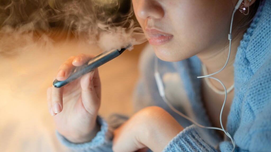 Fda Issues Warnings To Three Companies For Distributing E Cigarette Products Popular With Young People