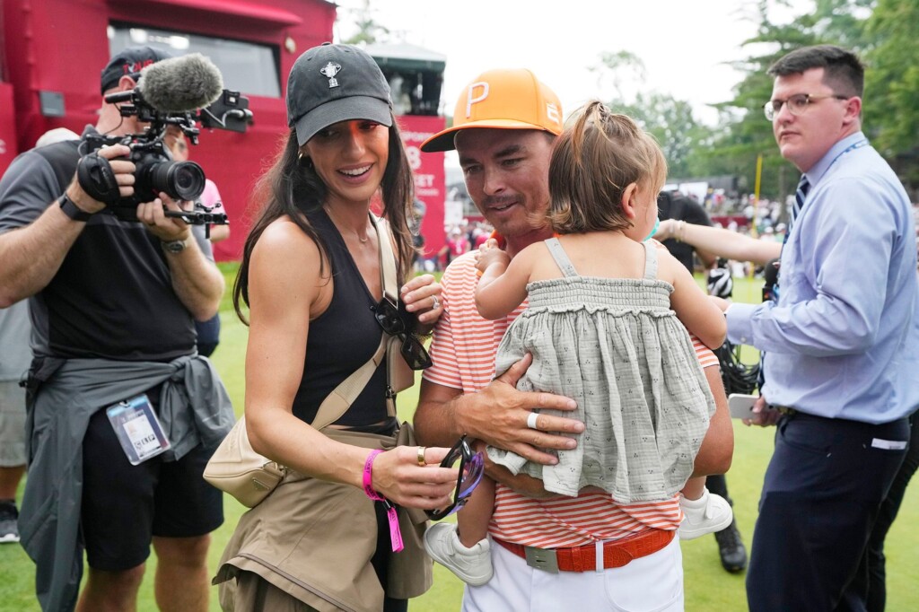 Emotional Rickie Fowler Ends Four Year Winning Drought With Rocket Mortgage Classic Victory