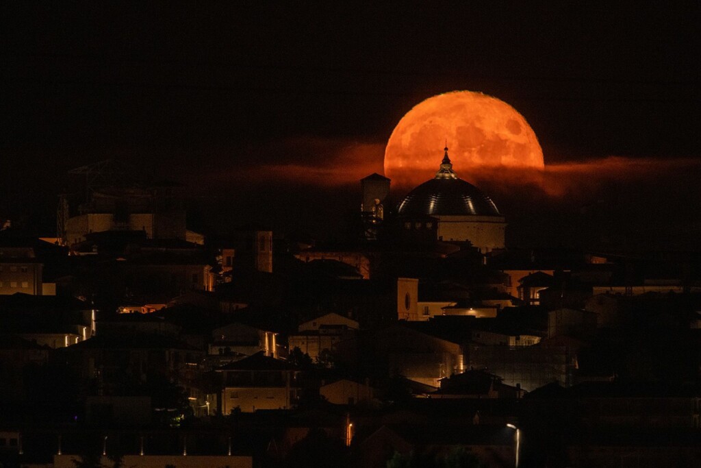 Prepare For A Stunning Double Supermoon Display In August