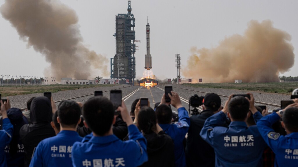 China Reveals How It Plans To Put Astronauts On The Moon By 2030