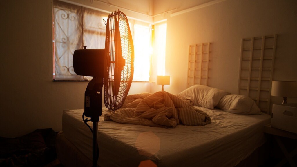 How To Sleep In A Heat Wave, According To Experts