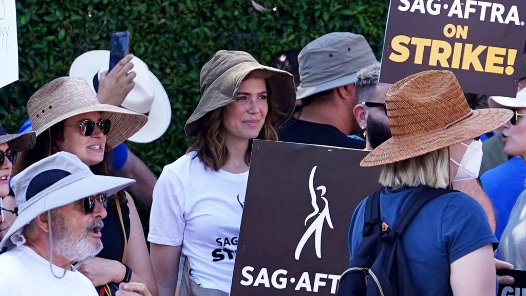 Mandy Moore Clarifies Comments About Residuals For Actors In The Midst Of Sag Strike
