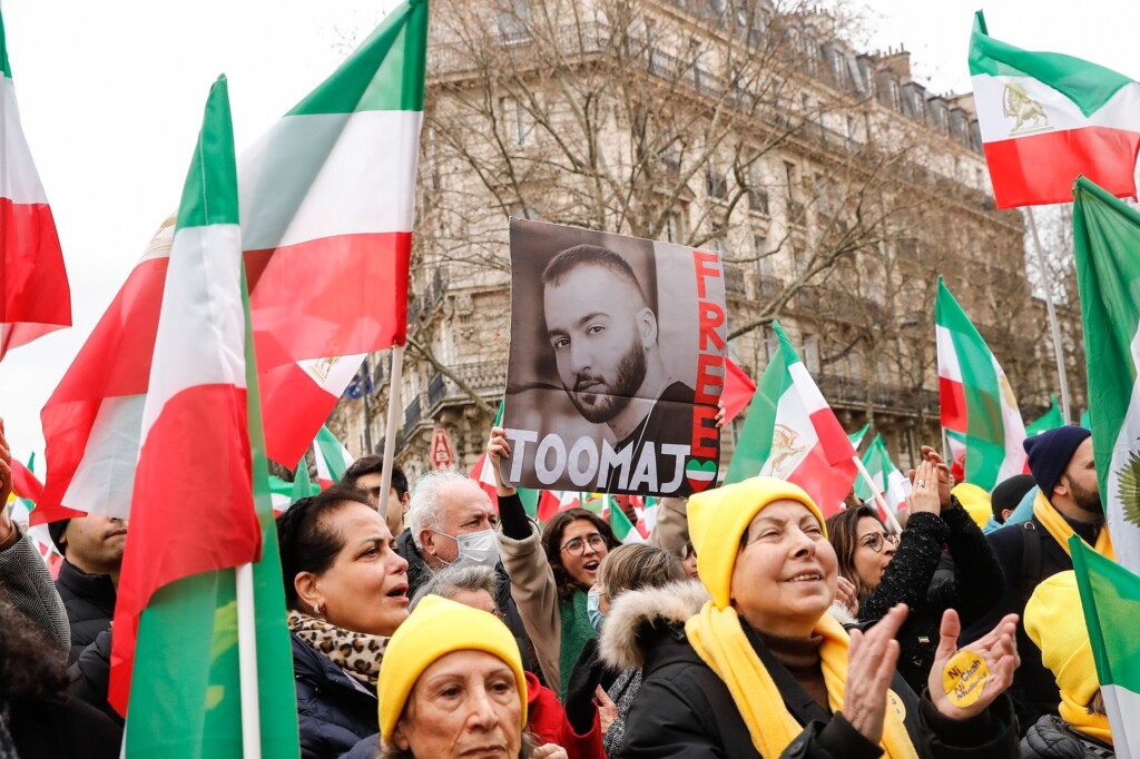 Iranian Rapper Toomaj Salehi Sentenced To Six Years In Prison, Avoiding Death Penalty