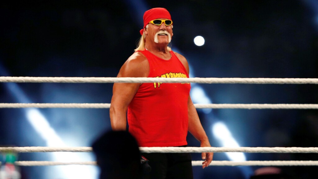 Hulk Hogan Tells Fans He’s Engaged