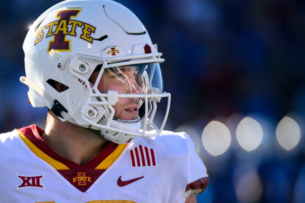Iowa State Qb Dekkers Accused Of Betting On Cyclone Sports