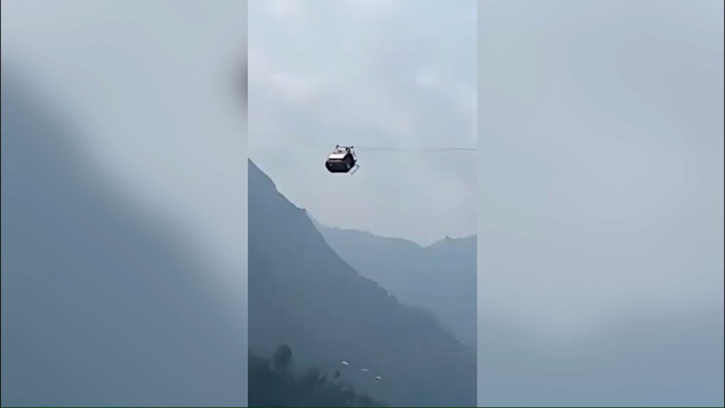 Children Trapped 900 Feet In Air When Chairlift Cable Snaps In Pakistan’s Northwest
