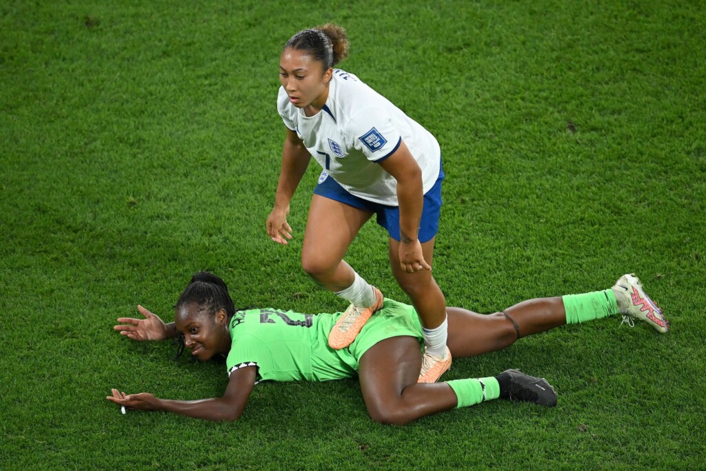 England Reduced To 10 Players But Advances To Women’s World Cup Quarterfinals After Penalty Shootout Win Over Nigeria