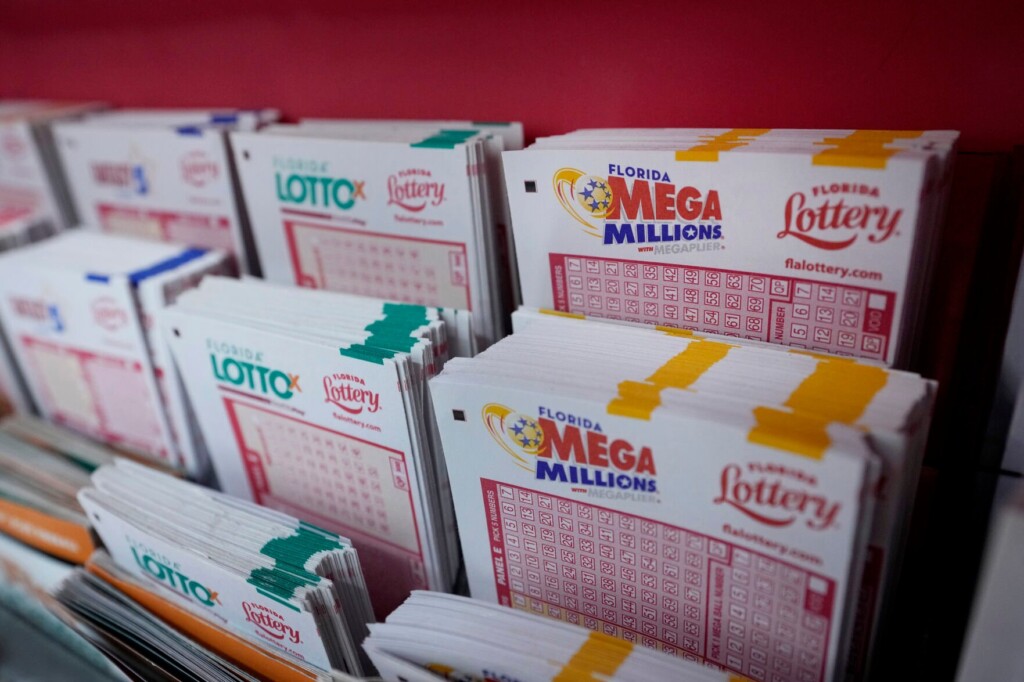 $1.55 Billion Mega Millions Jackpot Is The 3rd Largest In Us History