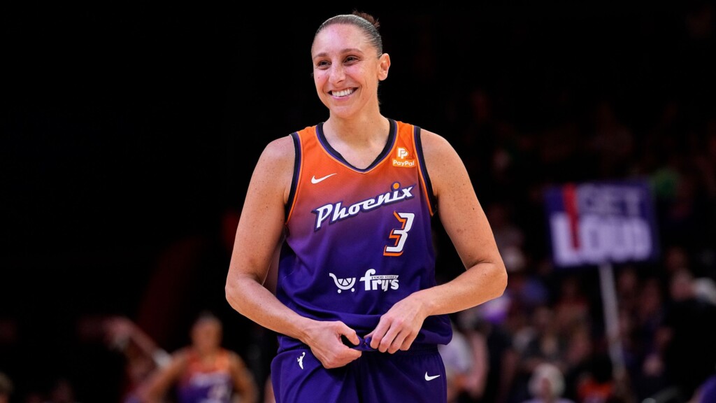 Wnba Star Diana Taurasi Becomes First In League History To Score 10,000 Career Points