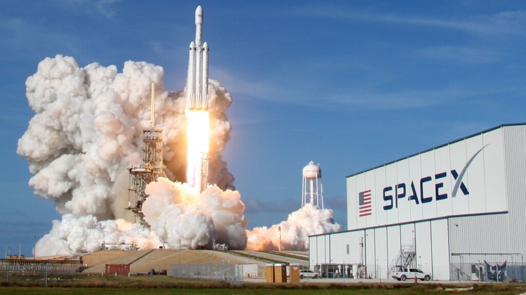 Justice Department Sues Spacex, Alleging Discriminatory Hiring Practices