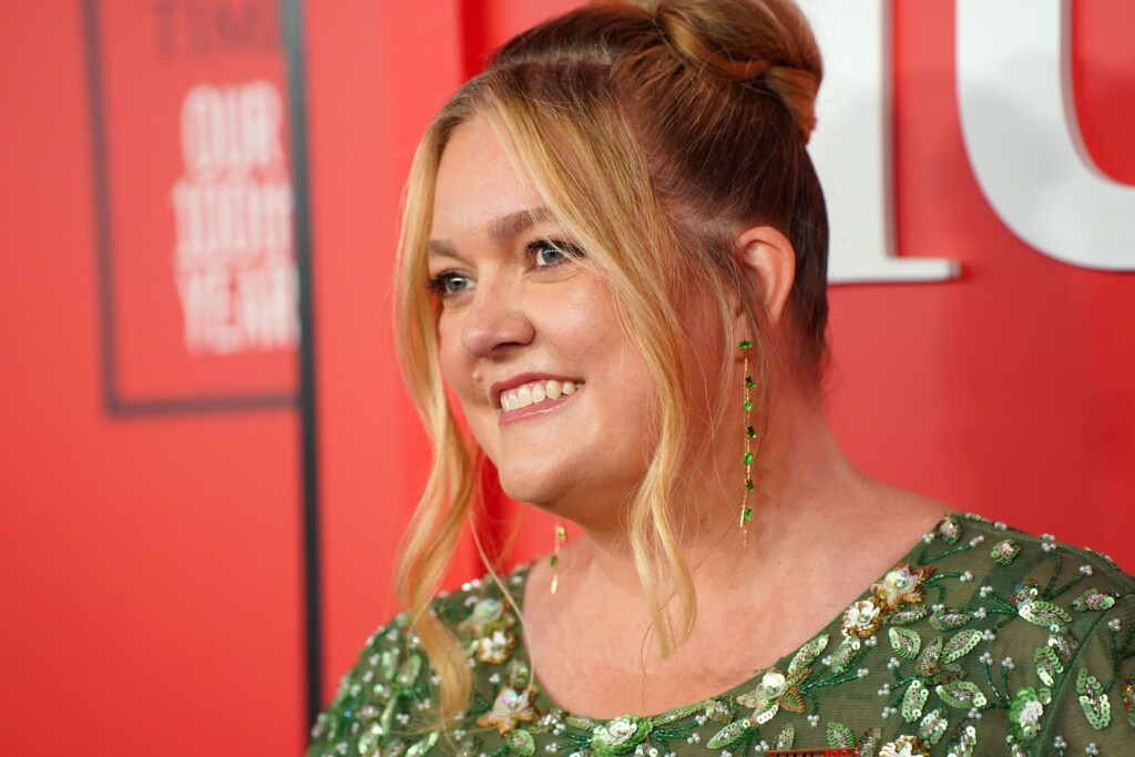 Colleen Hoover Is The Hottest Author In America. She Also May Be The Most Controversial