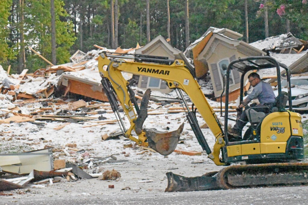 Nfl Player Caleb Farley’s Father Killed In North Carolina Home Explosion