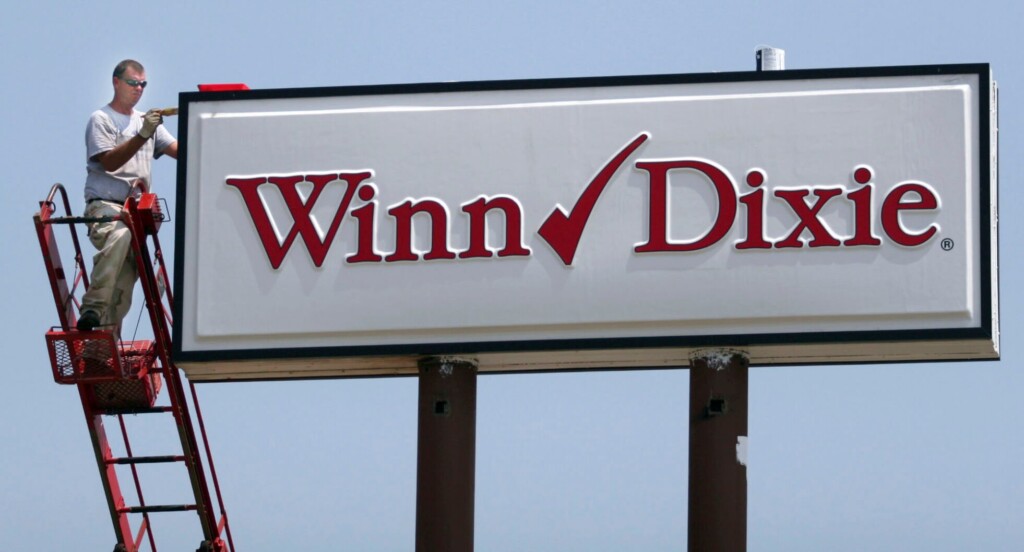 Aldi To Buy 400 Winn Dixie, Harveys Groceries In Southern Us