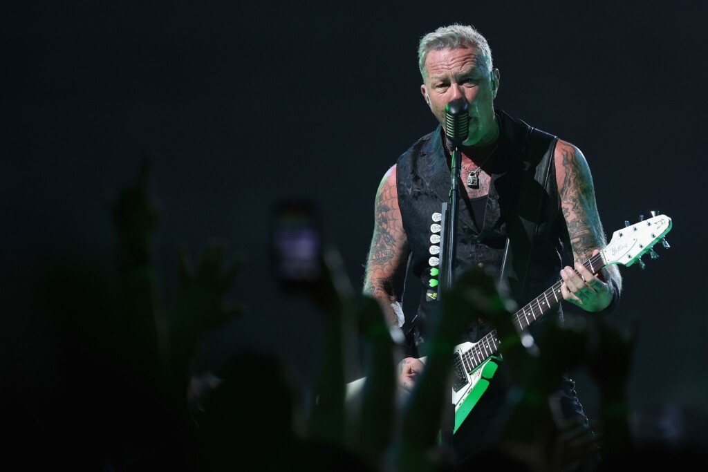 Metallica Postpones Phoenix Concert After James Hetfield Catches Covid