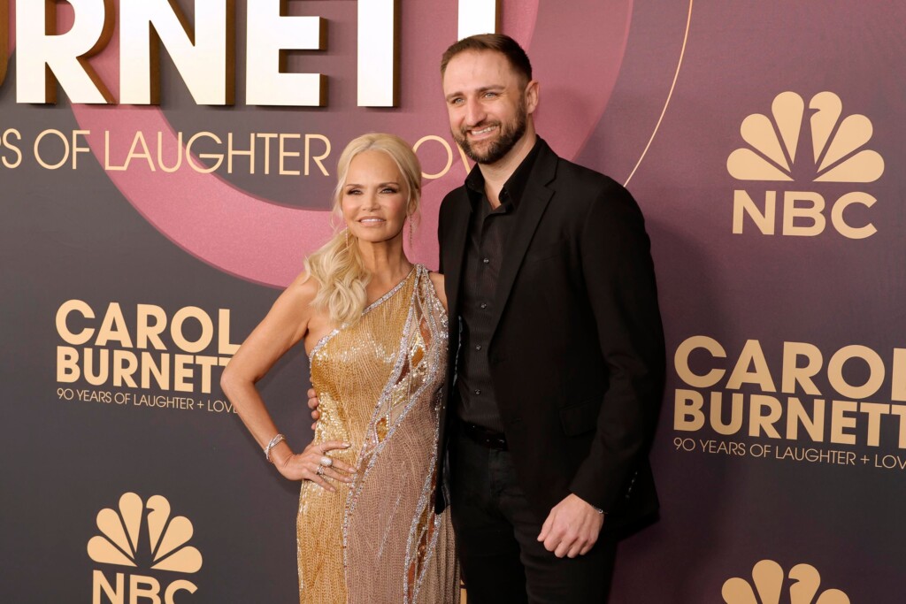 Kristin Chenoweth Marries Musician Josh Bryant