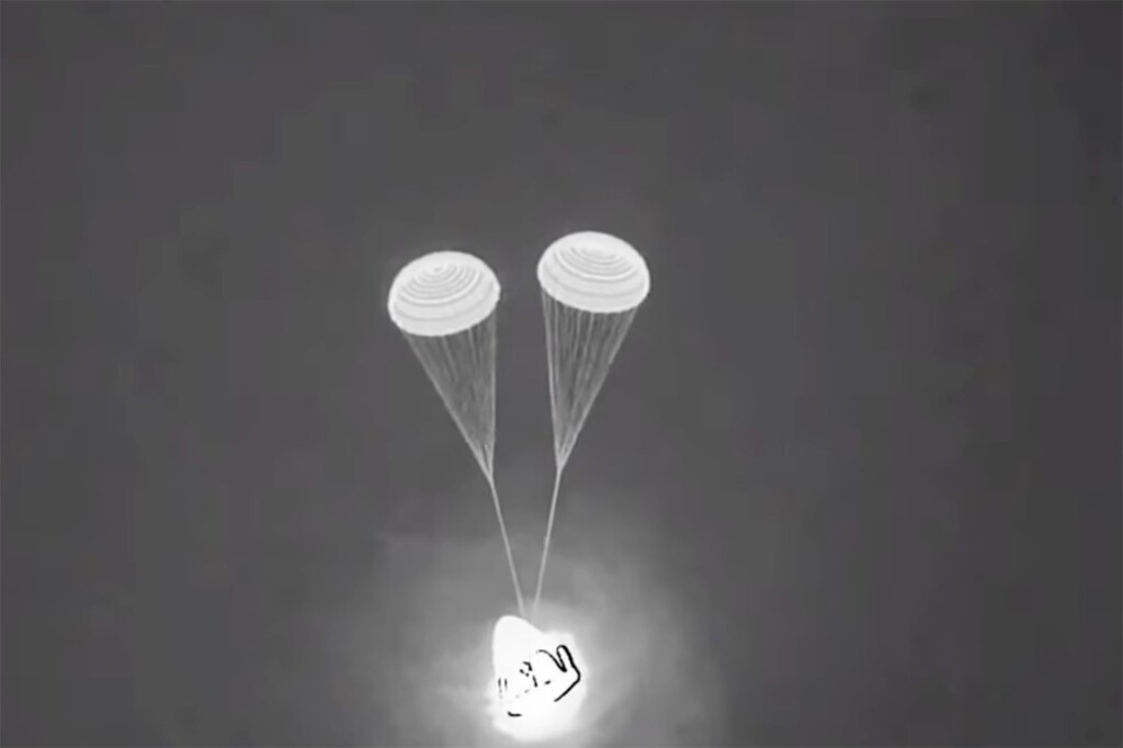 4 Astronauts Splash Down Off Coast Of Florida, Ending 6 Month Mission