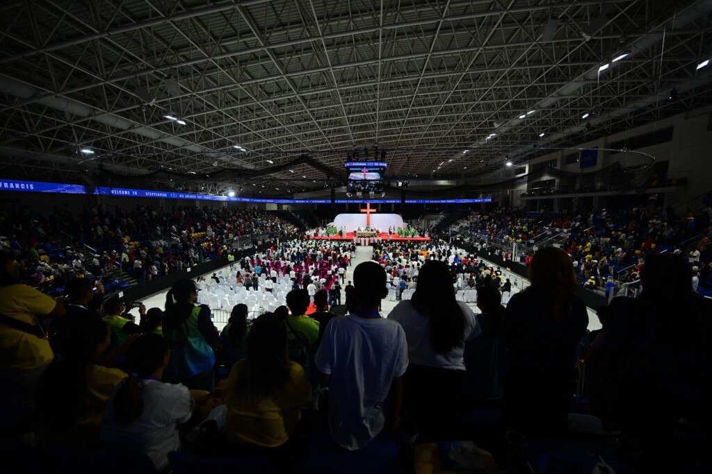 Pope Tells Chinese Catholics To Be ‘good Citizens’ As He Hosts Mass In Neighboring Mongolia
