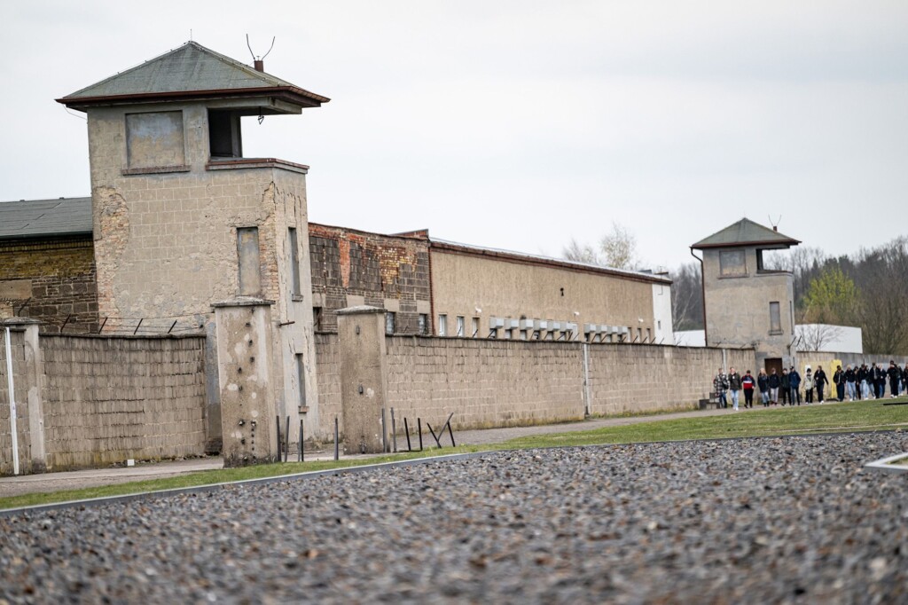 Germany Charges 98 Year Old Former Nazi Camp Guard With Being Accessory To Murder