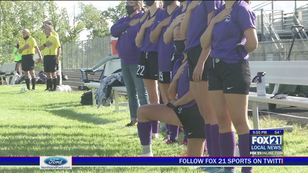 Cloquet Soccer Kneel