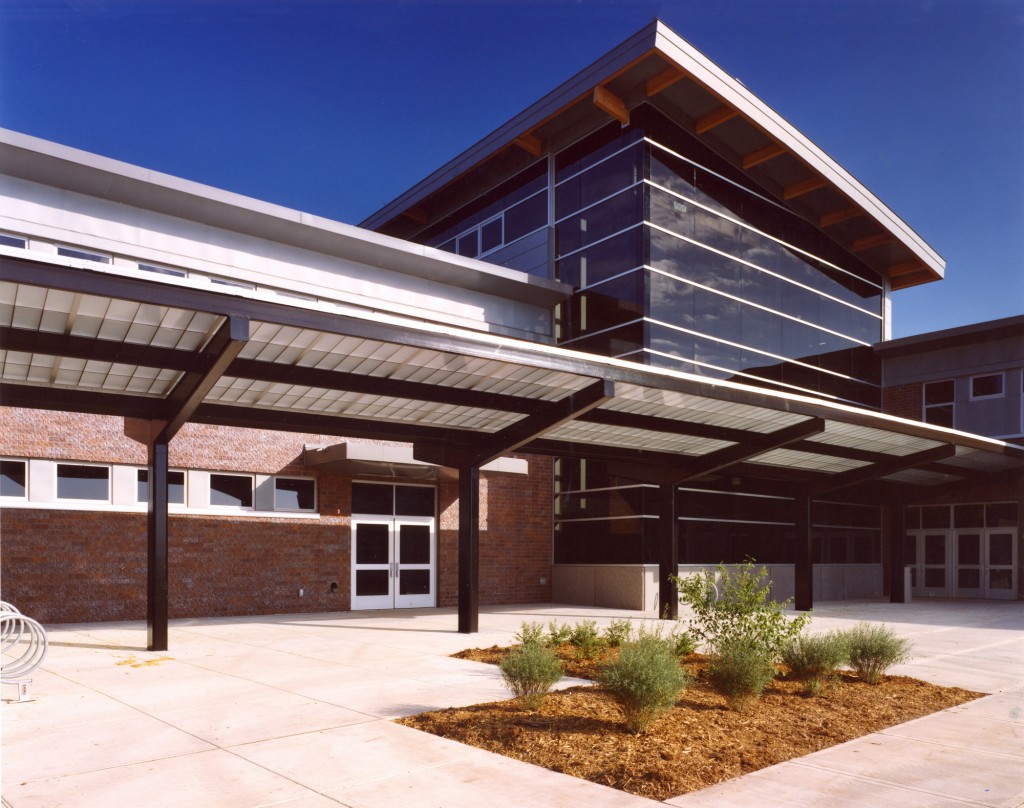 Two Harbors High School