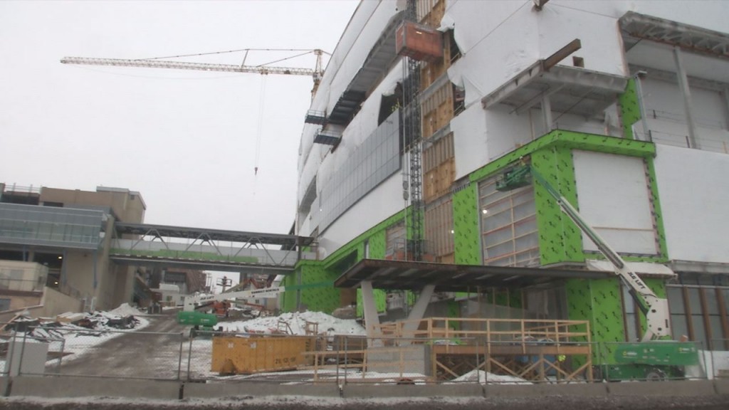 Essentia Skywalk Photo