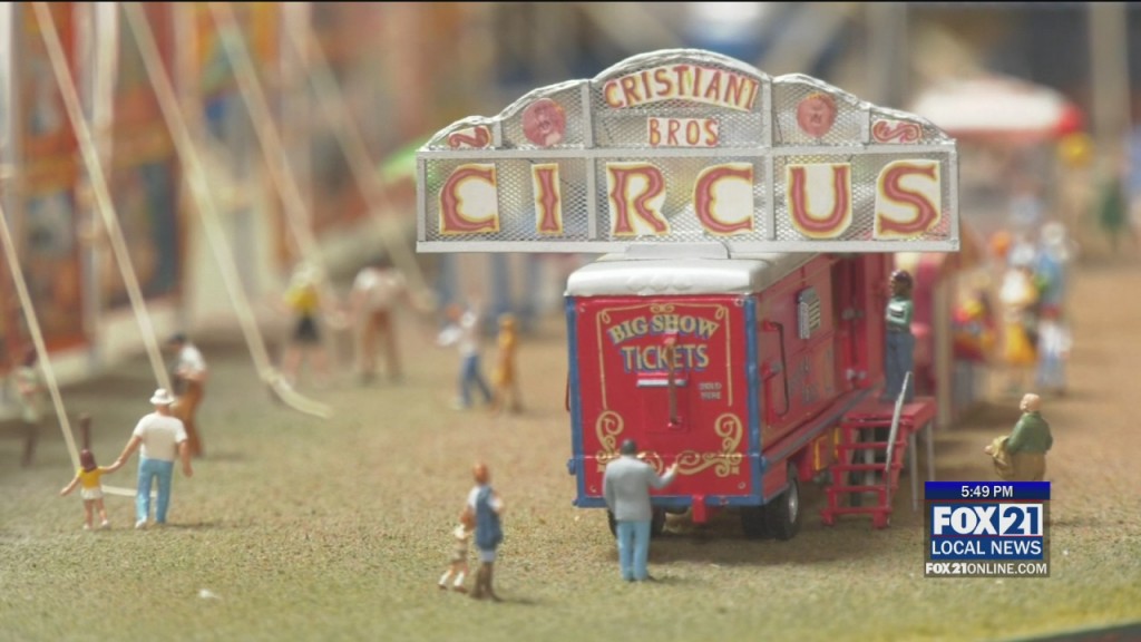 Tiny Circus