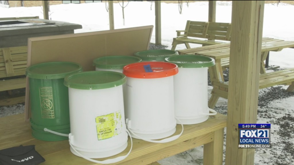 Pike Lake Elementary Learns About Maple Syrup