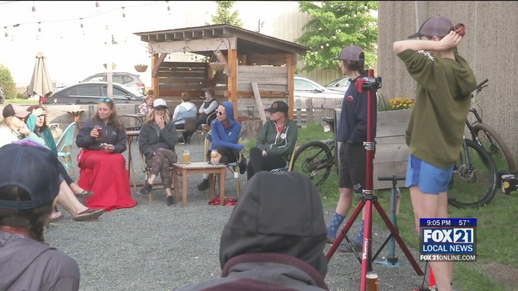 Mountain Biking Women