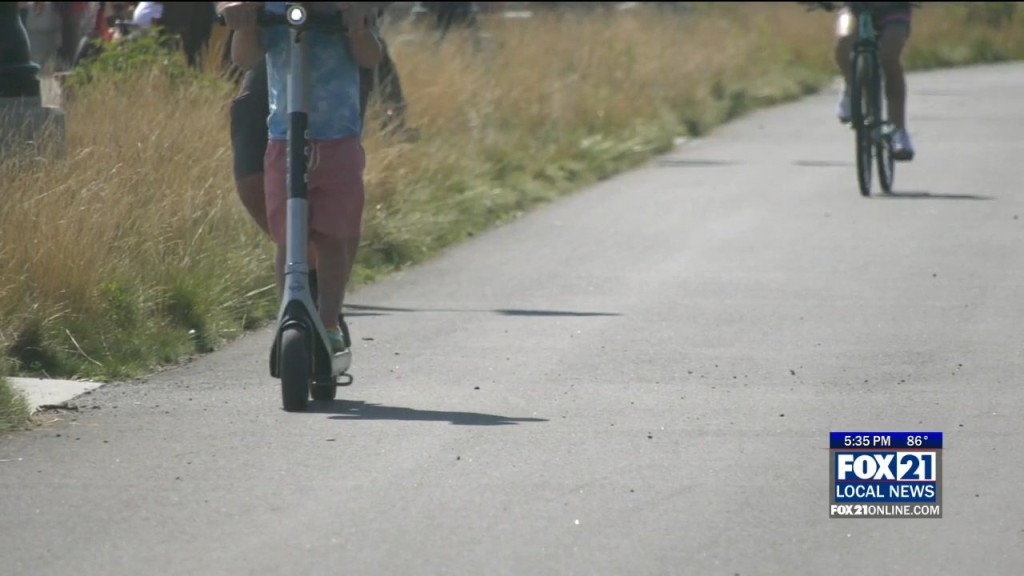 Kqds1 Tue Aug 23 17 00 Selection