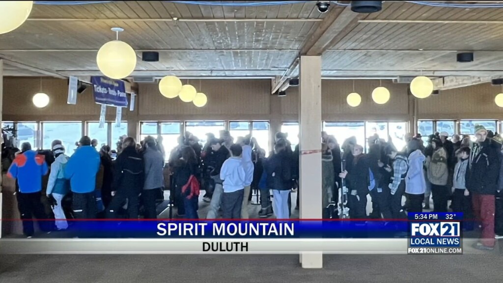 Long Lines At Spirit Mountain