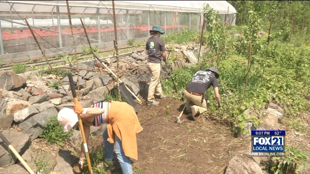 Kqds1 Sat Jun 03 21 00 Selection