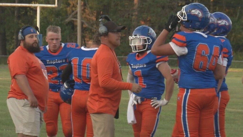 Carlton Wrenshall Football