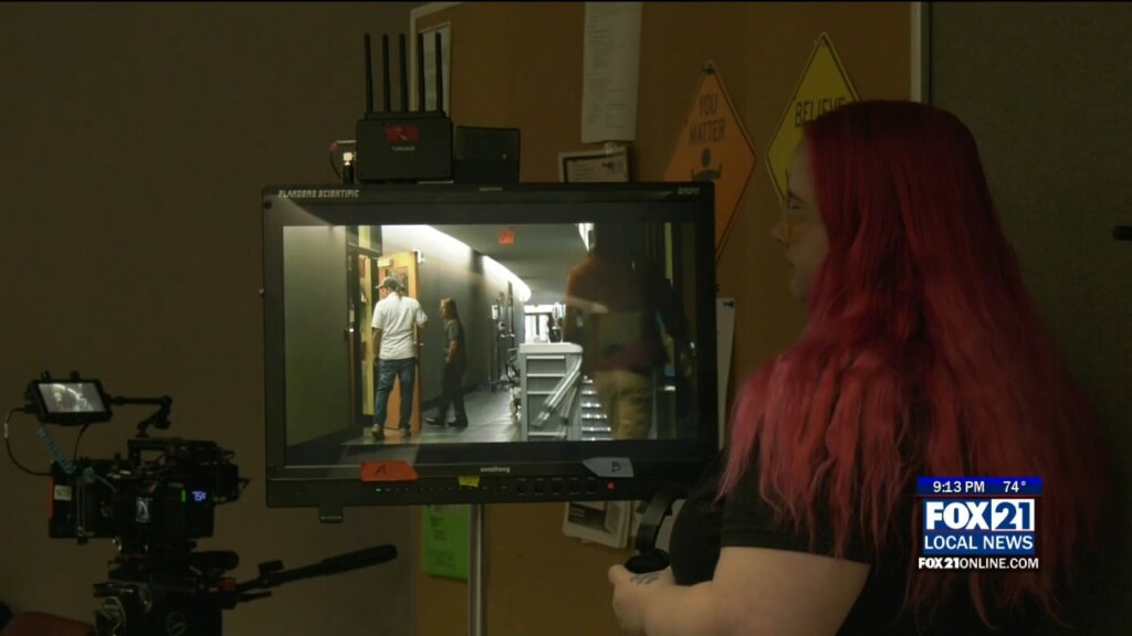 'the Hockey Moms Revenge' Filming Scenes In Duluth